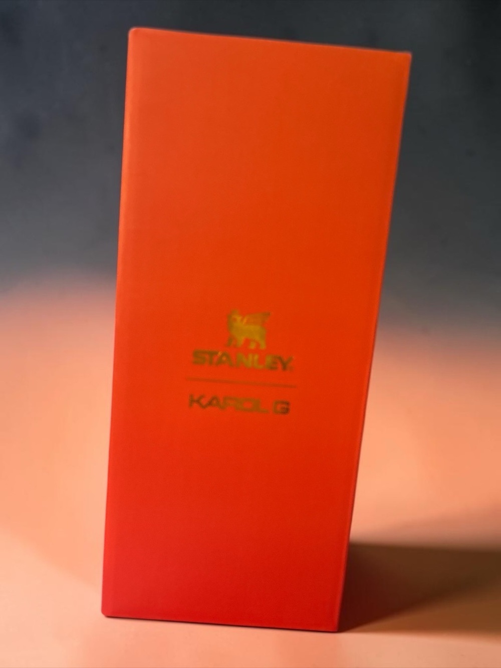 NIB The Stanley x Karol G Quencher® H2.0 FlowState™ Tumbler | 40 OZ - Picture 3 of 6
